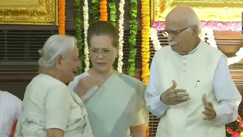 These leaders, including Prime Minister Narendra Modi, paid tribute to Rajiv Gandhi
