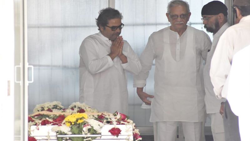 Photos Sonu nigam Gulzar raja murad poonam dhillon condolence to Khayyam