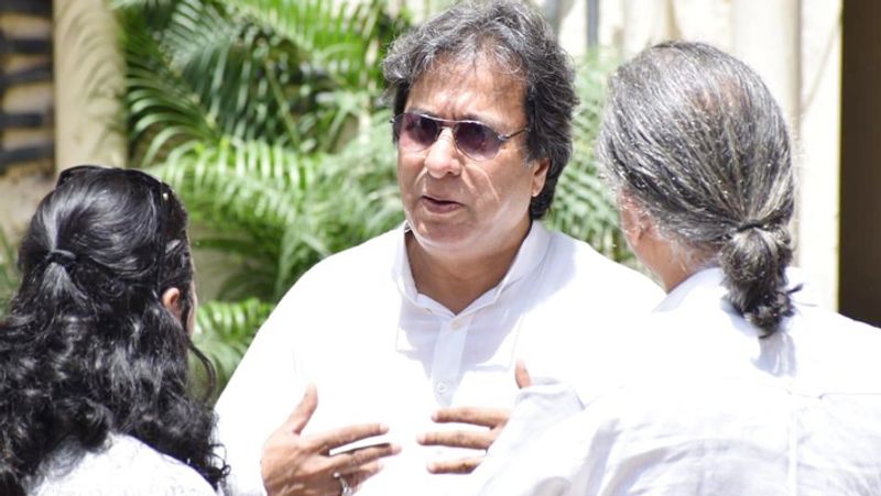 Photos Sonu nigam Gulzar raja murad poonam dhillon condolence to Khayyam