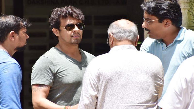 Photos Sonu nigam Gulzar raja murad poonam dhillon condolence to Khayyam