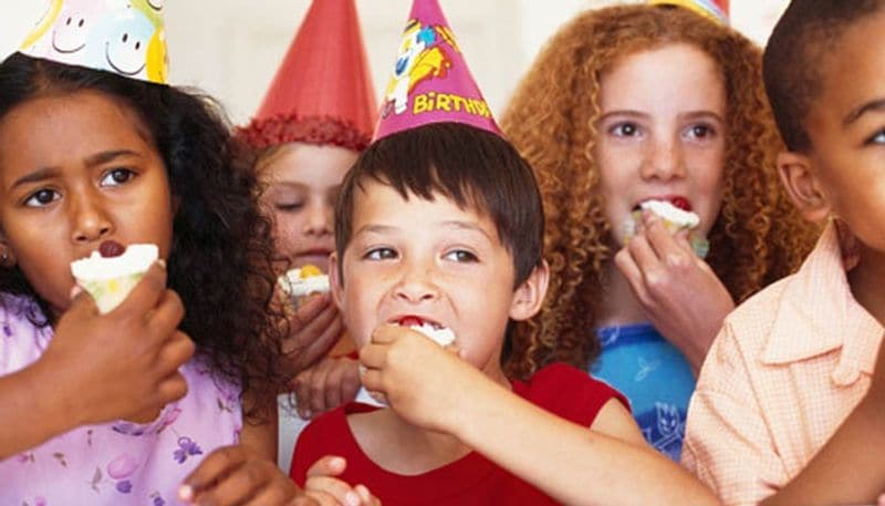 Know about the 6 effective benefits of eating by hand BDD