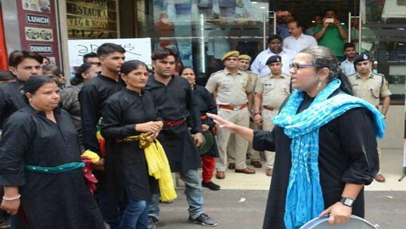 Interesting and shocking story of Churu Superintendent of Police Tejaswini Gautam