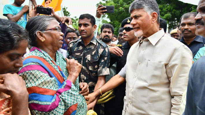 situation controlled in GunturL: Evacuation of YCP victims situation controlled in GunturL: Evacuation of YCP victims