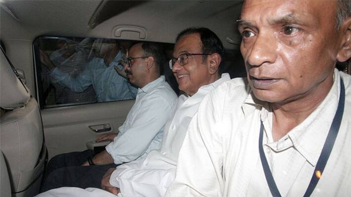 p chidambaram in cbi headquarter p chidambaram in cbi headquarter