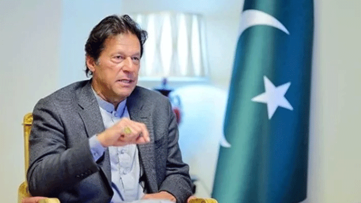 Imran Khan again preparing to ax his leg, threatens to shut down airspace after loss of Rs 688 crore