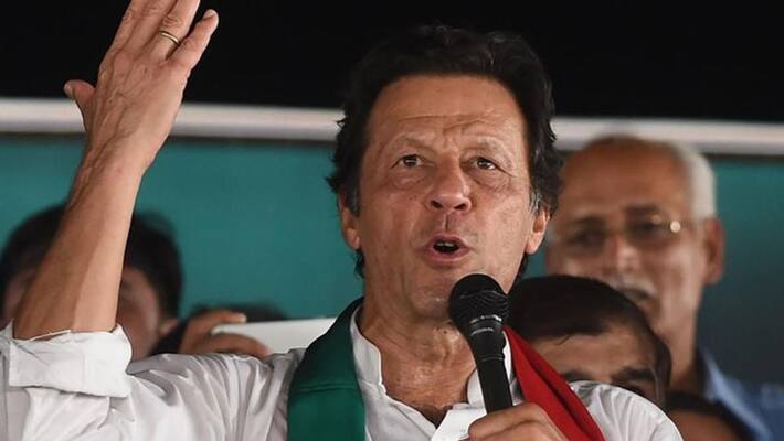 Imran khan holds public meeting in near the Mahadev temple in Umerkot pakistan Imran khan holds public meeting in near the Mahadev temple in Umerkot pakistan