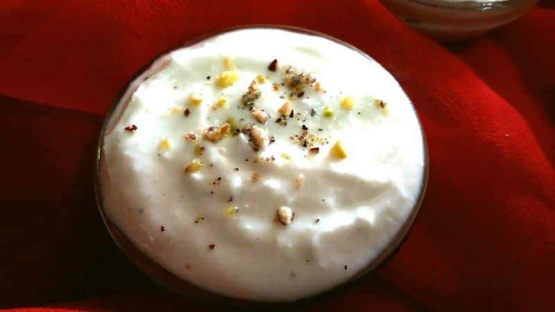Shrikhand is a special sweet dish. It is made of yogurt, sugar and cardamom powder. This dish is mostly prepared in Maharashtra and Gujarat during Janmastami day