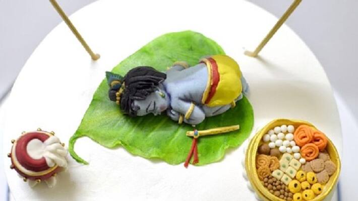 Krishna Janmashtami 2022: 5 Things You Should Offer Lord Krishna For Love and Success Krishna Janmashtami 2022: 5 Things You Should Offer Lord Krishna For Love and Success