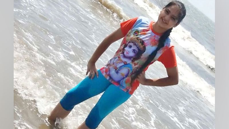 Famous Krishna Dhriti Bhatia Changed Look
