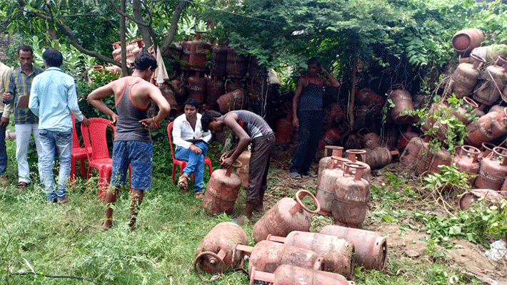 ujwala yojna gas cylinders scam in balrampur up ujwala yojna gas cylinders scam in balrampur up