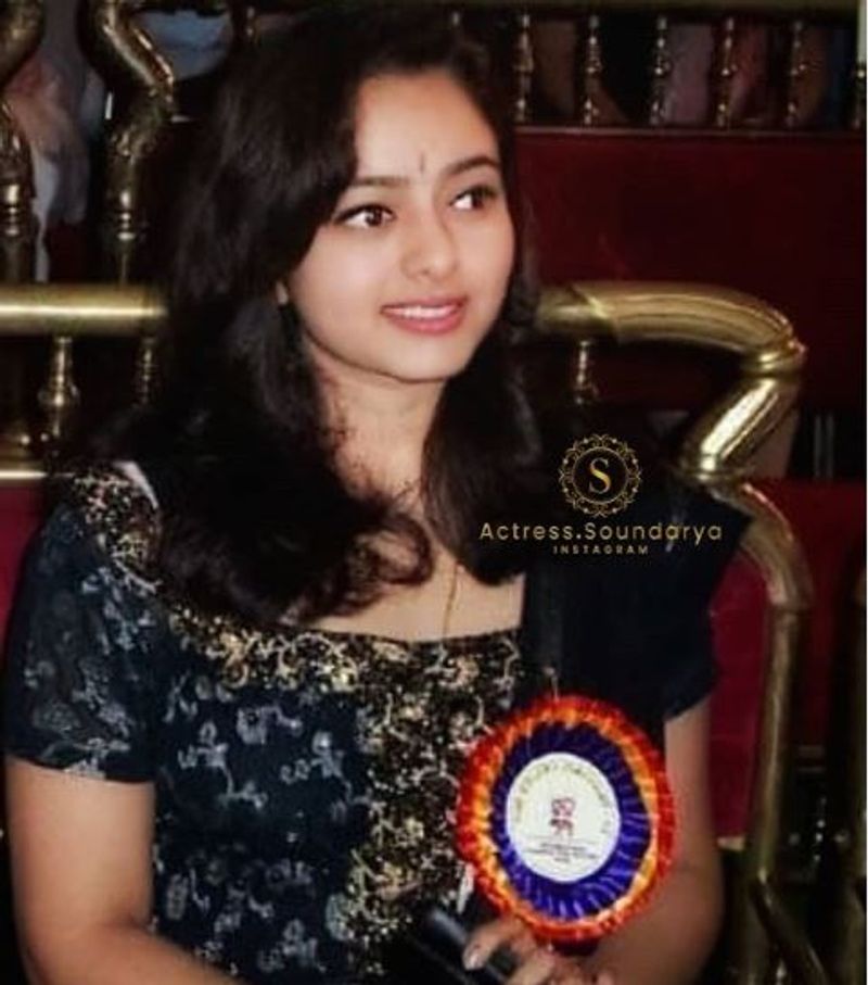 Late Sandalwood Actress Soundarya Sathyanarayana photo gallery