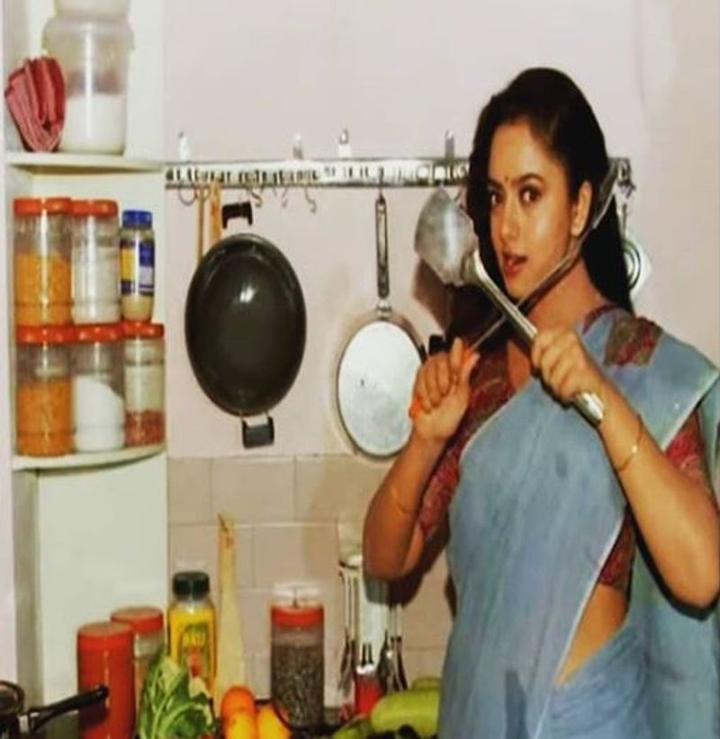 Late Sandalwood Actress Soundarya Sathyanarayana photo gallery