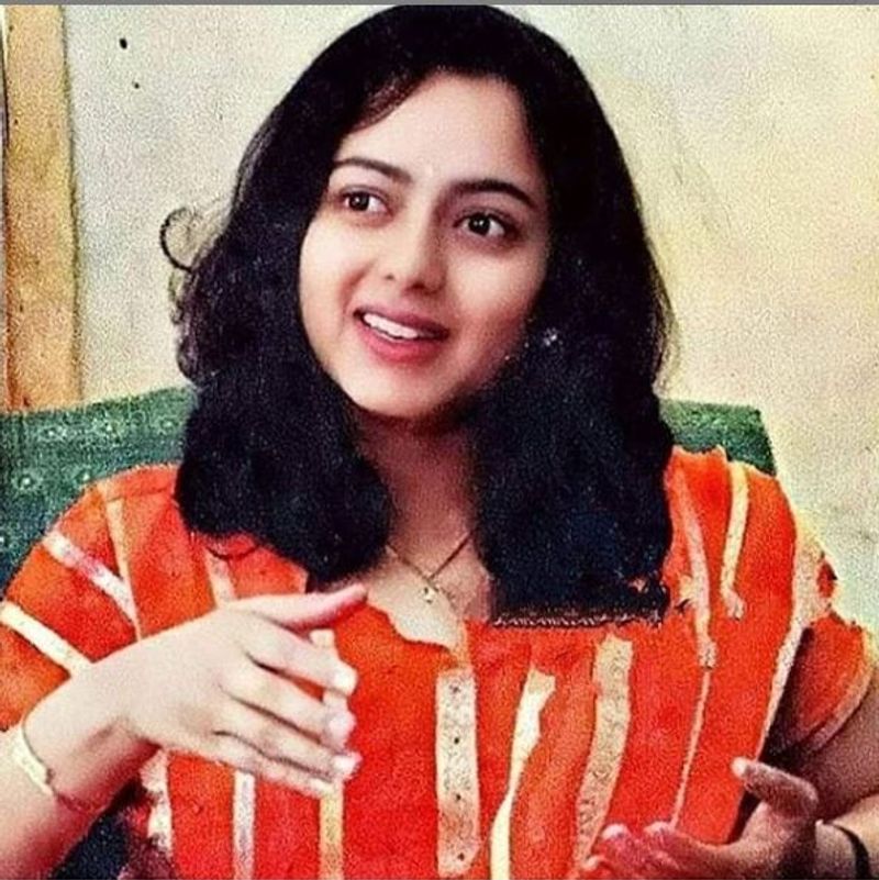Late Sandalwood Actress Soundarya Sathyanarayana photo gallery
