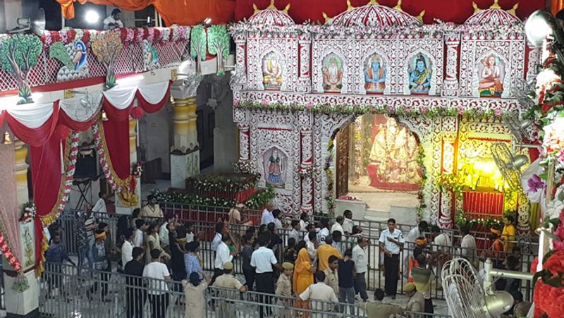 janmashtami celebrated in mathura temple