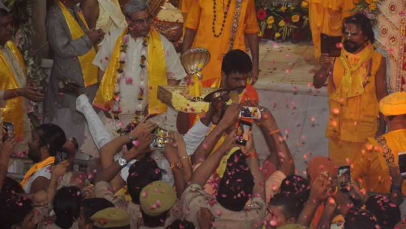 janmashtami celebrated in mathura temple