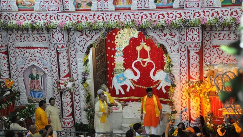 janmashtami celebrated in mathura temple