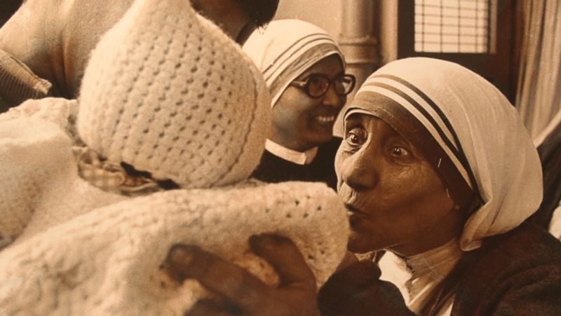 Life story of mother Teresa in 10 photos