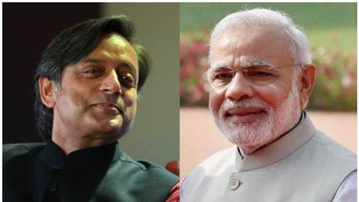 shashi tharoor trolls smriti iranis comment on modi great economist shashi tharoor trolls smriti iranis comment on modi great economist