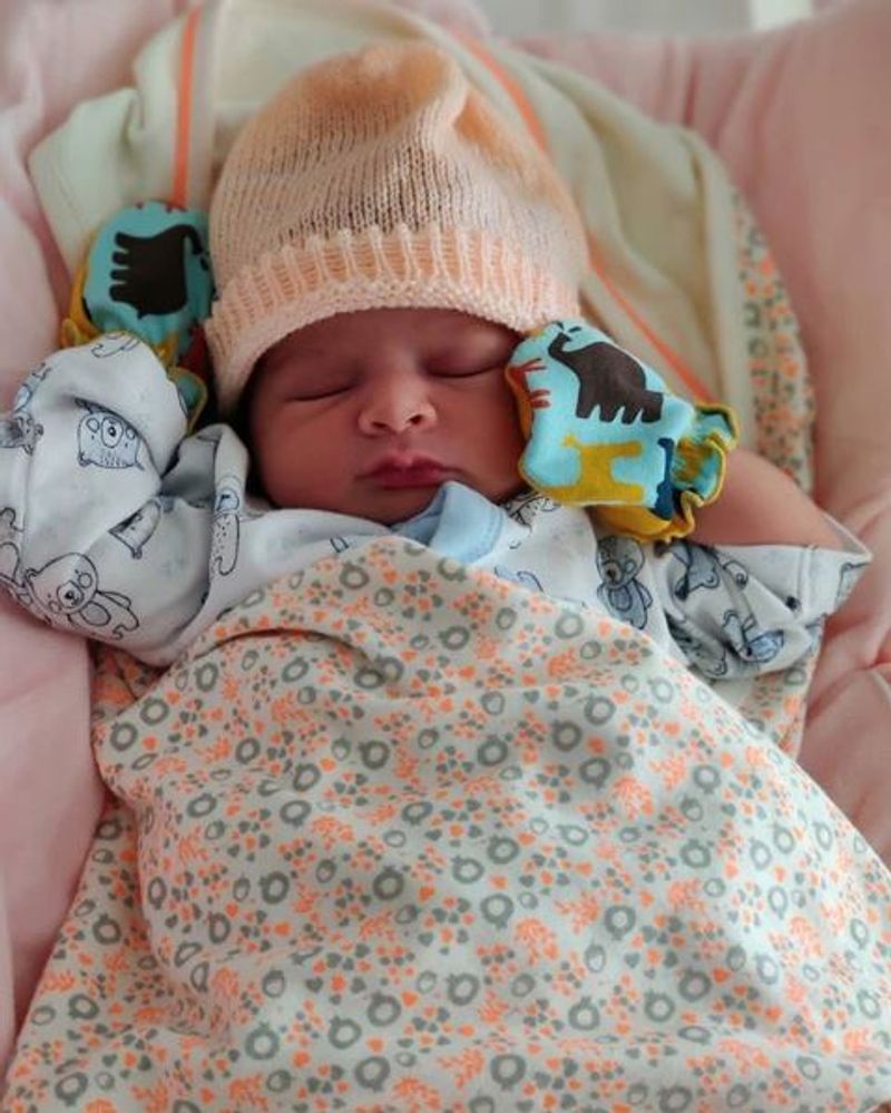 Actor loose mada Yogesh daughter Shrinika yogesh photogallery
