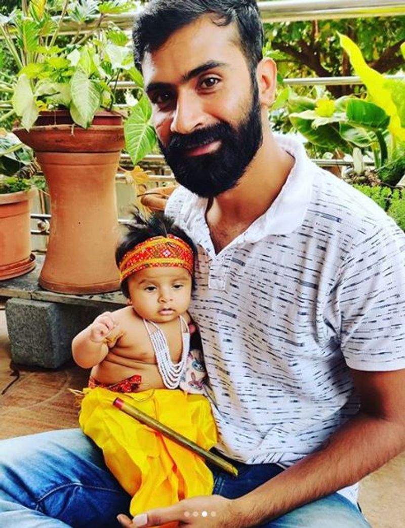 Actor loose mada Yogesh daughter Shrinika yogesh photogallery