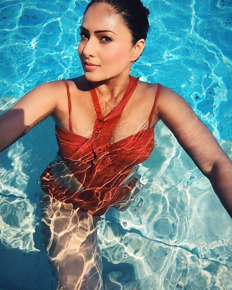 Nikesha Patel bikini pic goes viral