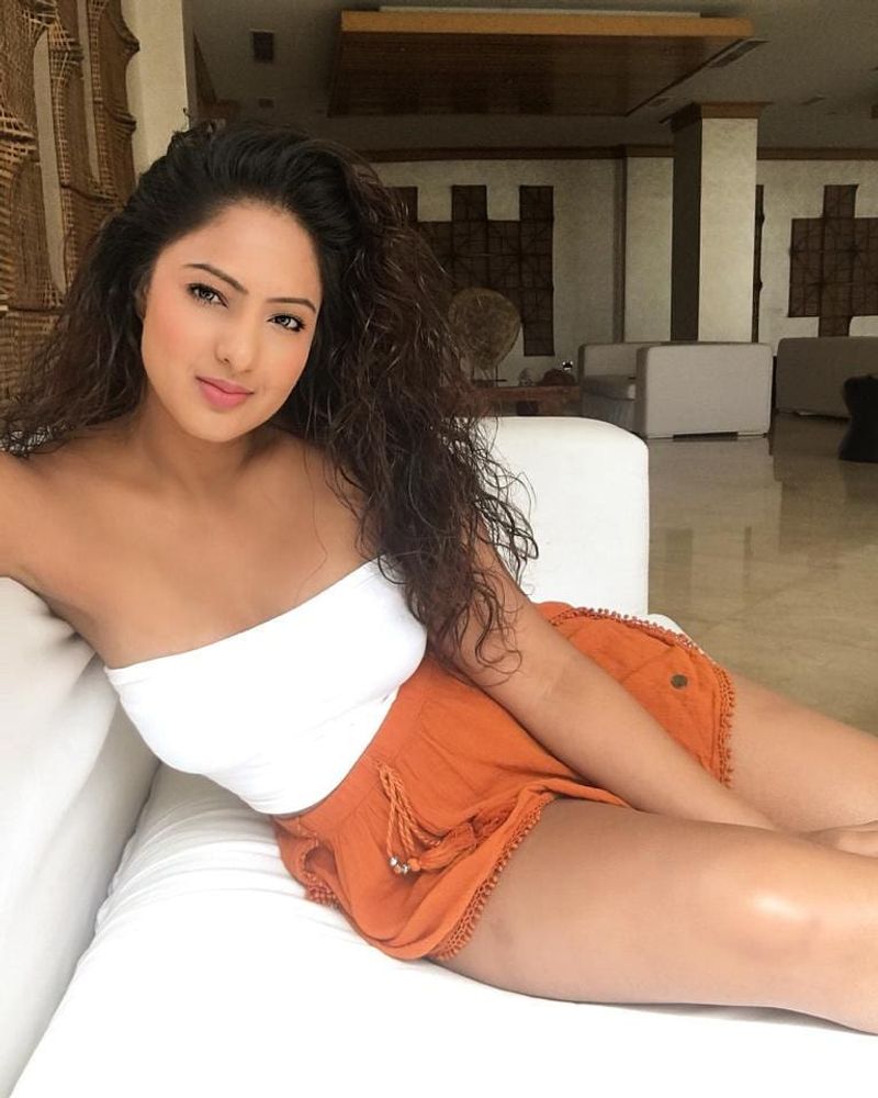 Nikesha Patel bikini pic goes viral