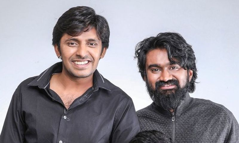 ప్రియదర్శి - రాహుల్ రామకృష్ణ : ఈ ఇద్దరూ టాలీవుడ్ లో బిజీ కమెడియన్స్ గా మారిపోయారు. కేవలం కామిక్ రోల్స్ మాత్రమే కాకుండా మంచి స్క్రిప్ట్స్ వస్తే లీడ్ రోల్స్ లో నటనకు ప్రాధాన్యమున్న పాత్రలు కూడా చేస్తున్నారు.