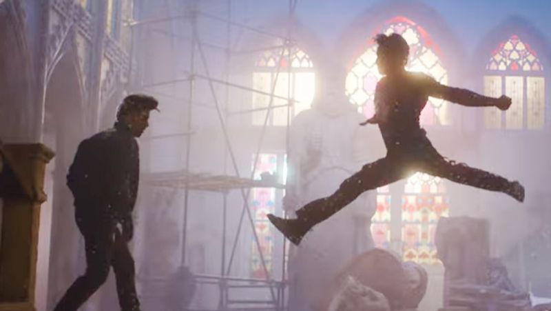 Hrithik Roshan And Tiger Shroff War Movie Action Photos