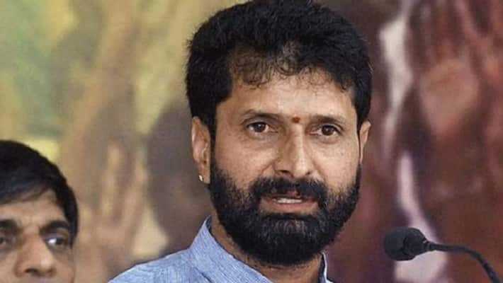 C T Ravi files defamation case against KPCC spokesperson Laxman gow C T Ravi files defamation case against KPCC spokesperson Laxman gow