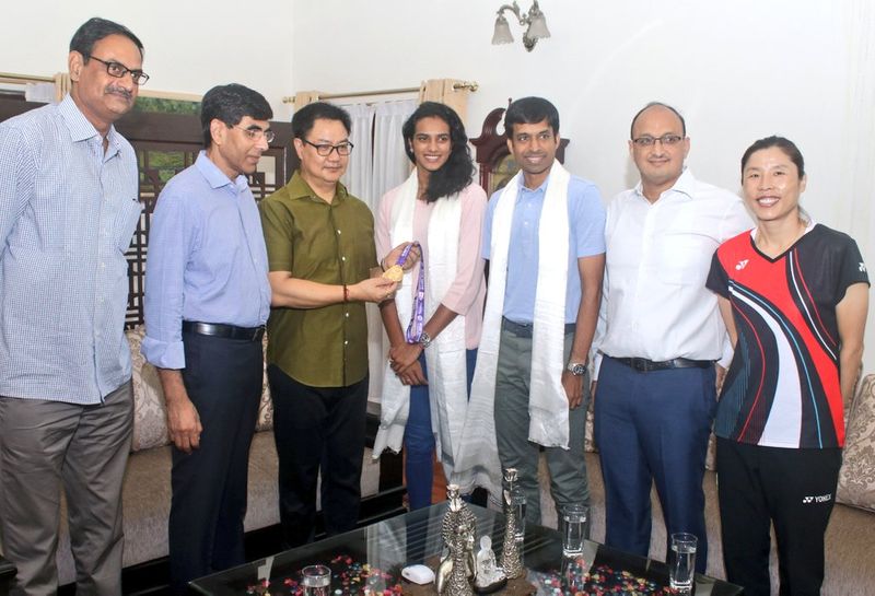 Pm narendra modi congratulate world badminton championship pv sindhu