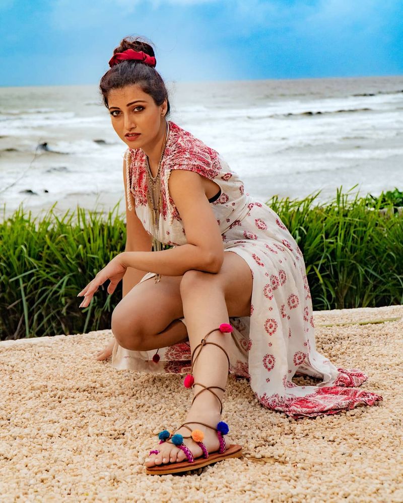 Hamsa Nandini stunning Photo shoot goes viral