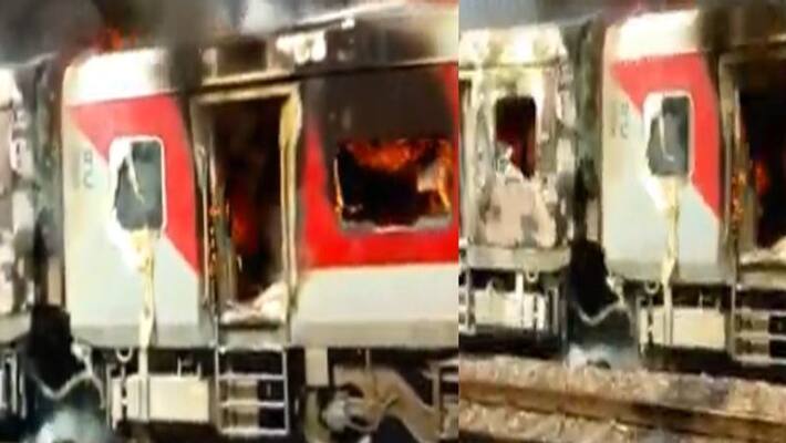 fire accident in telangana express at new delhi fire accident in telangana express at new delhi