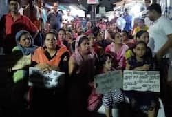 Women came out late on the road to save shops in PM City