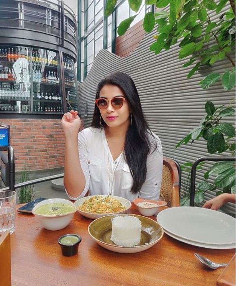 Sandalwood Actress Kavya Shetty photo gallery