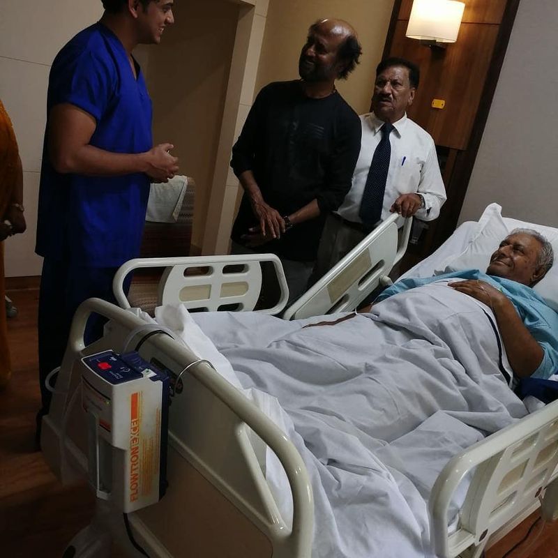 super star rajinikanth met her brother in hospital
