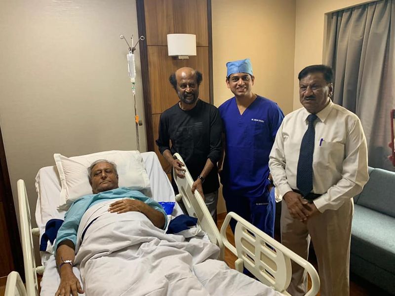 super star rajinikanth met her brother in hospital
