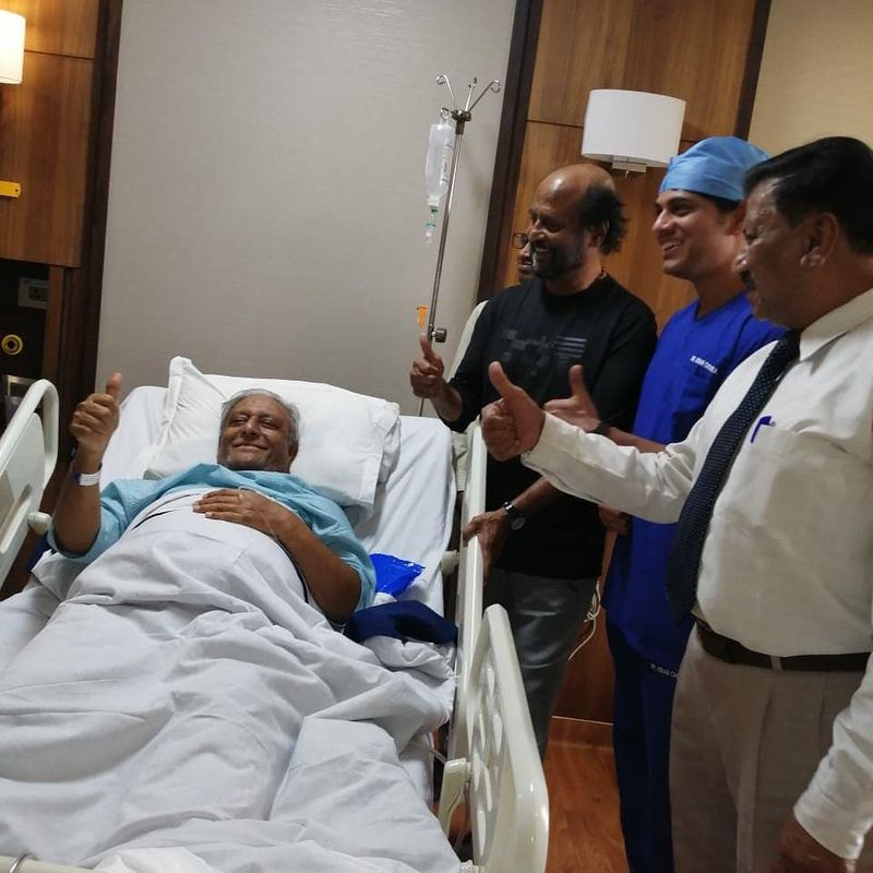 super star rajinikanth met her brother in hospital