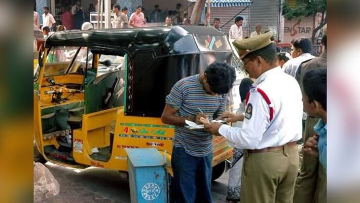 New Motor Vehicles Act: Delhi and Noida together get over 5000 challans New Motor Vehicles Act: Delhi and Noida together get over 5000 challans