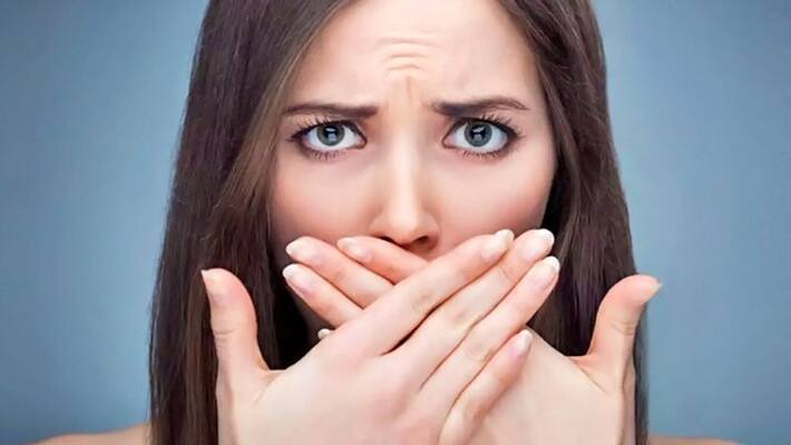 How to fight bad smell from mouth How to fight bad smell from mouth