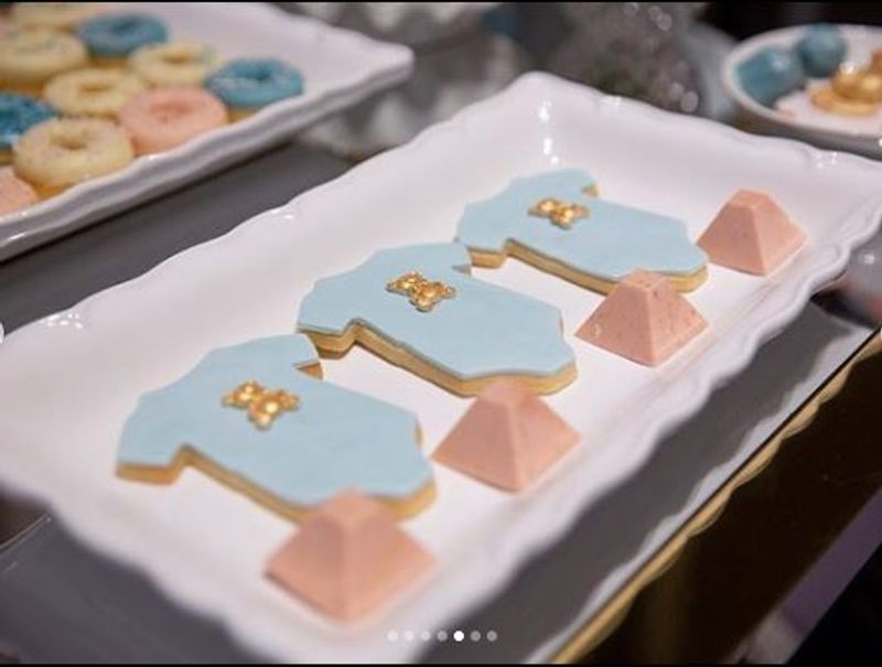 The Villain actress Amy Jackson baby shower photo gallery
