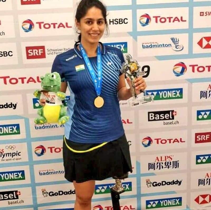 Manasi Joshi is an Indian para-badminton player who has made India proud by winning gold at the Para-Badminton World Championships. The 30-year old defeated three-time SL3 world champion Parul Parmar 21-12, 21-7.