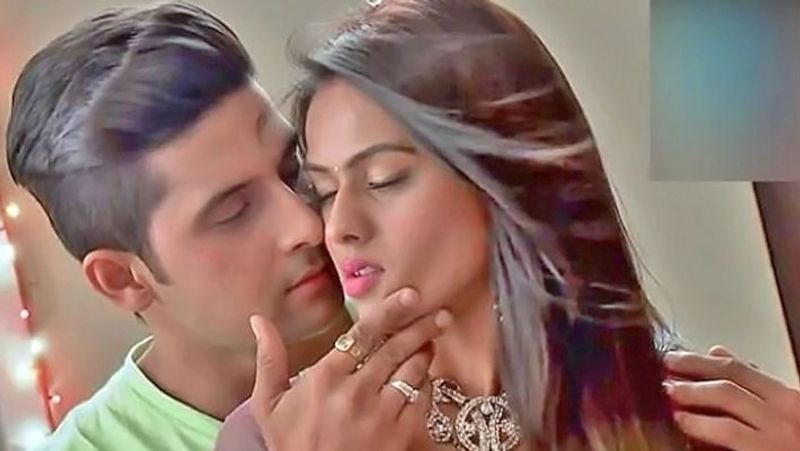 Jamai Raja Actress Nia Sharma and Ravi Dubey Kissing Scene Viral