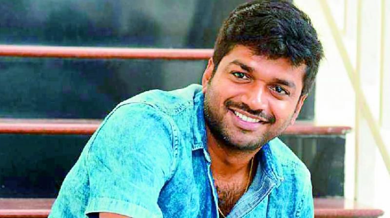 టాప్ డైరెక్టర్స్ లిస్ట్ లో వచ్చి చేరిన యంగ్ డైరెక్టర్ అనిల్ రావిపూడి. ఆయన వరుస బ్లాక్ బస్టర్స్ అందుకుంటూ సడన్ గా రేసులో జాయిన్ అయ్యారు. ఎఫ్ 2, సరిలేరు నీకెవ్వరు చిత్రాలతో రెండు సంక్రాంతి బ్లాక్ బస్టర్స్ అనిల్ రావిపూడి అందుకున్నారు. అత్యధిక పారితోషికం తీసుకుంటున్న టాప్ డైరెక్టర్స్ లో ఒకరిగా అనిల్ రావిపూడి ఉన్నారు.