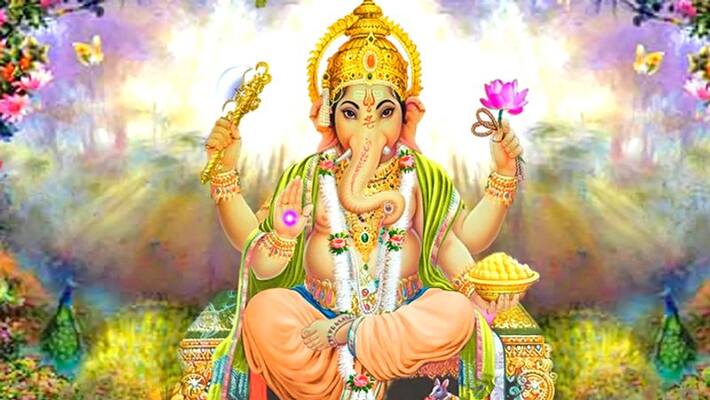 Worshiping these 4 form of Lord Ganesha keep peace at family and home Worshiping these 4 form of Lord Ganesha keep peace at family and home