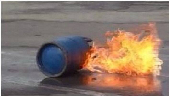 very shocking news- 10 member died by gas cylinder fire accident case in uttar pradesh very shocking news- 10 member died by gas cylinder fire accident case in uttar pradesh