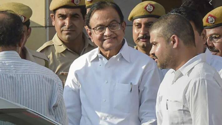 INX Media Case: Supreme court extended chidambaram cbi custody till thursday INX Media Case: Supreme court extended chidambaram cbi custody till thursday