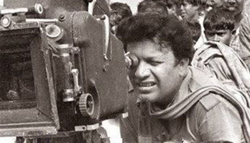 সত্যজিৎ রায়ের ছেলে সন্দীপ রায়ের থেকেই এই সত্যিটা জানতে পেরেছিলেন প্রসেনজিৎ। ব্যস তারপর থেকেই মহাসমারোহে বাড়ির একটি ইটও নষ্ট করেননি অভিনেতা।