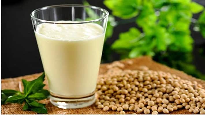 know these 4 benefits of drinking soya milk know these 4 benefits of drinking soya milk
