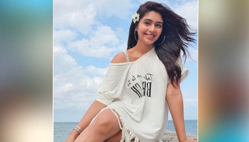কাজ নিয়েই ব্যস্ত থাকতে পছন্দ করেন তিনি। তার পাশাপাশি ঘুরতে যেতেও খুব ভালবাসেন অভিনেত্রী। সুযোগ পেলেই বেরিয়ে পড়েন ঘুরতে।
