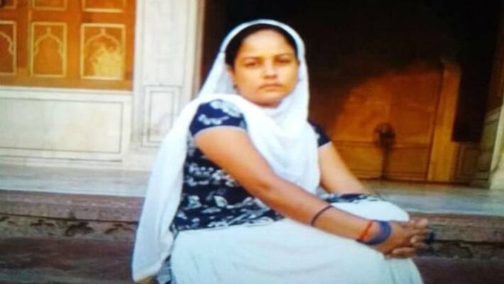 Husband kills his wife openly in Siliguri Husband kills his wife openly in Siliguri